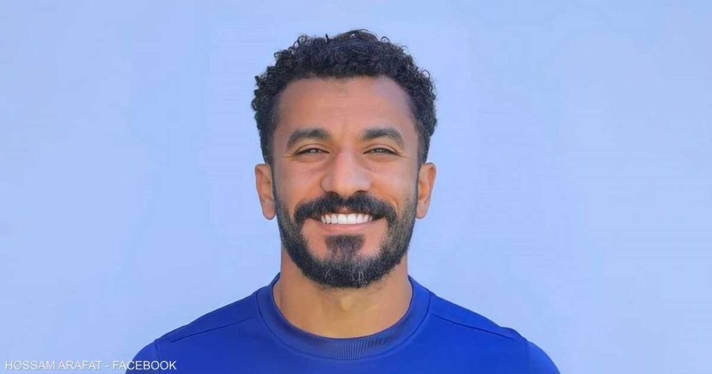 لاعب الزمالك السابق "يبلع لسانه" في الملعب.. وهذه حالته