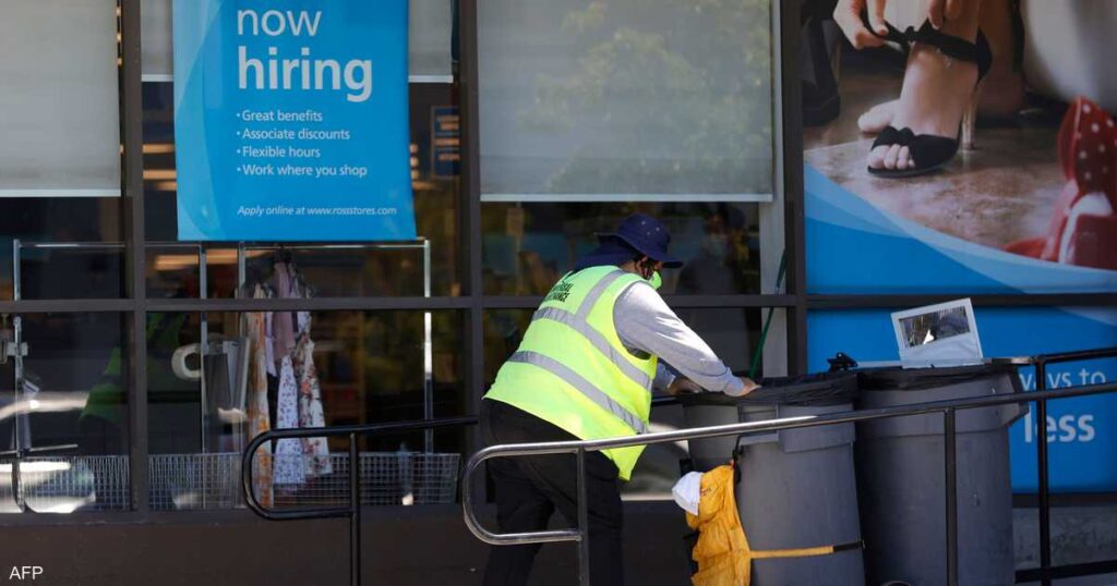 انخفاض غير متوقع لطلبات إعانة البطالة الأميركية