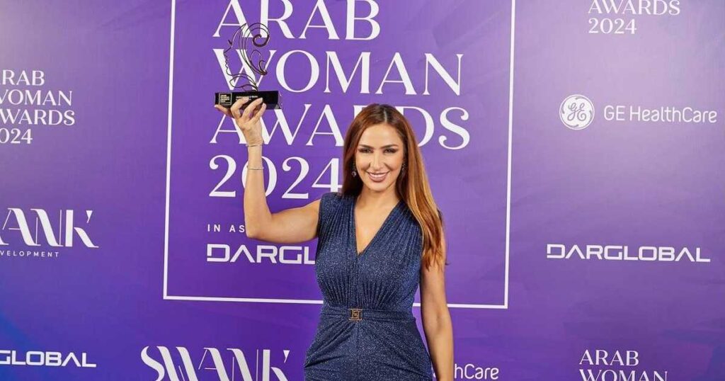 الإعلامية لبنى بوظة تحصد جائزة "الإنجازات في مجال الإعلام"