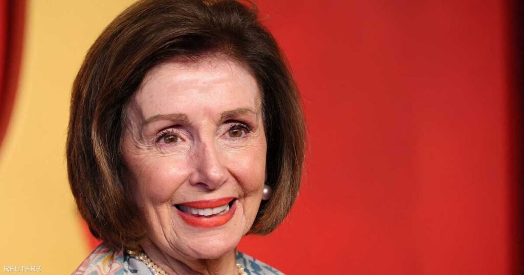 بيلوسي: تأخر بايدن بالخروج من السباق أدى لهزيمة الديمقراطيين