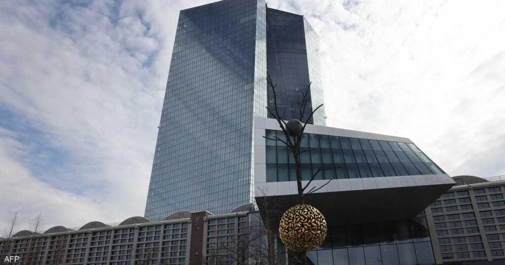 المركزي الأوروبي يحذر: ضعف النمو الاقتصادي يعمق أزمة الديون