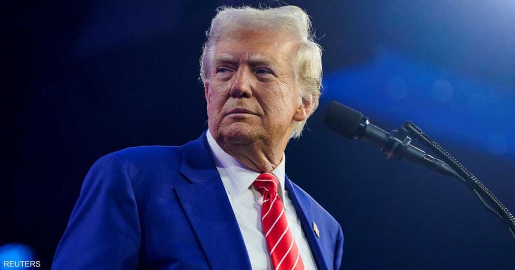 ترامب يدعو لتعليق قانون يهدّد بحظر تطبيق "تيك توك"