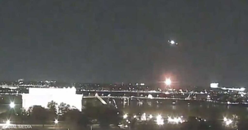 فيديو يوثق سقوط طائرة قرب مطار رونالد ريغان في واشنطن