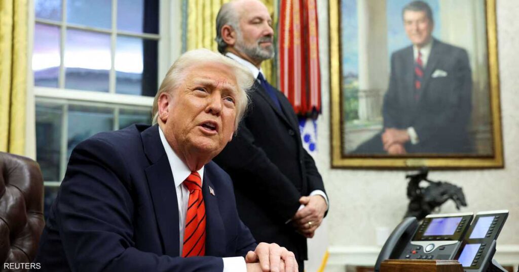 ترامب يفرض رسوم جمركية بـ 25% على واردات الصلب والألمنيوم