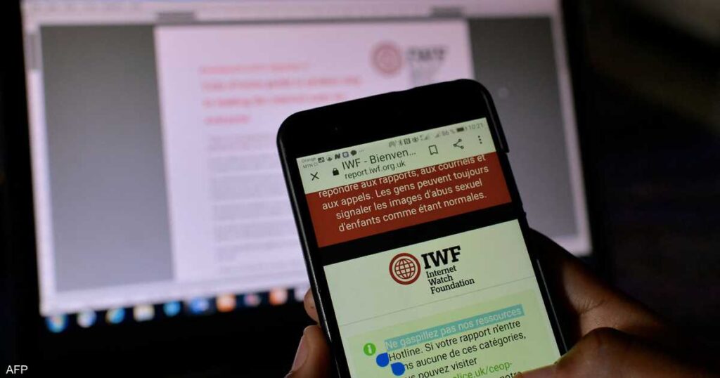 الدنمارك تدرس منع استخدام الهواتف في المدارس