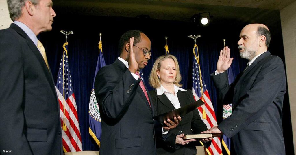 فيرجسون: أخطاء ترامب الاقتصادية ستكلف العالم ثمناً باهظاً