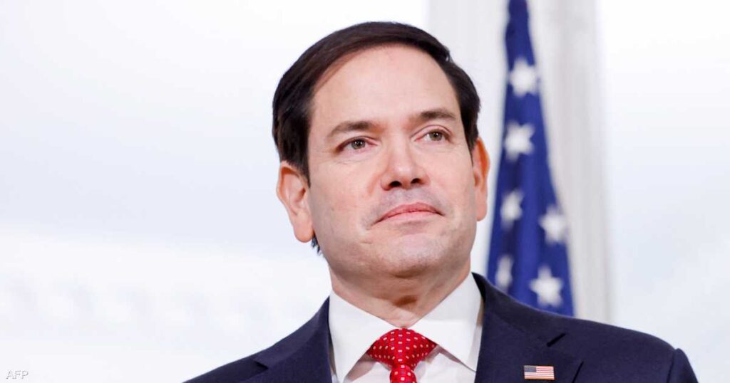 وزير خارجية أميركا يدعو زيلينسكي للاعتذار عن "إضاعة الوقت"