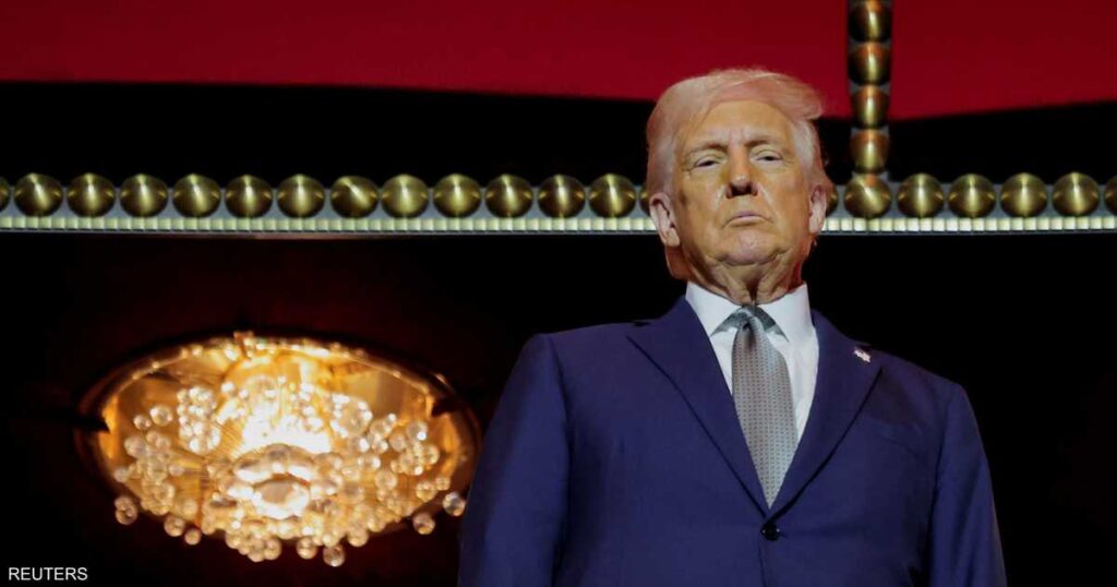 "رسائل عن ترامب" تمنع عالما فرنسيا من دخول الولايات المتحدة