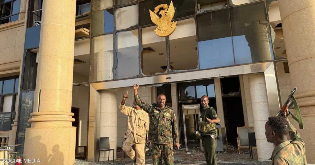 الجيش السوداني يستعيد السيطرة على القصر الجمهوري في الخرطوم
