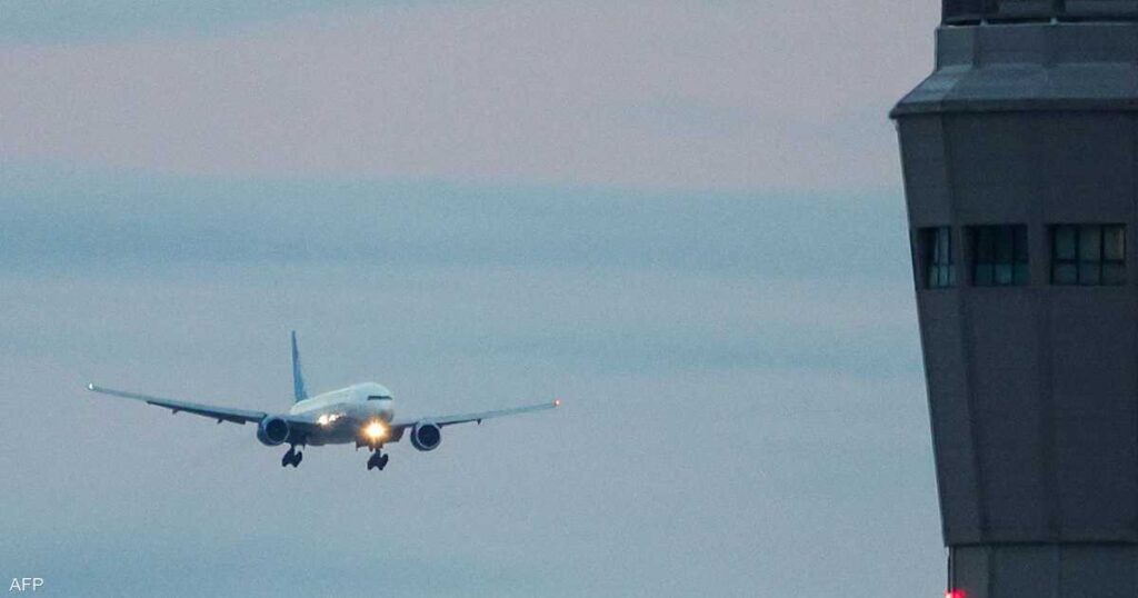 بعد ساعتين.. طائرة تعود أدراجها بسبب "خطأ لا يصدق" من الطيار