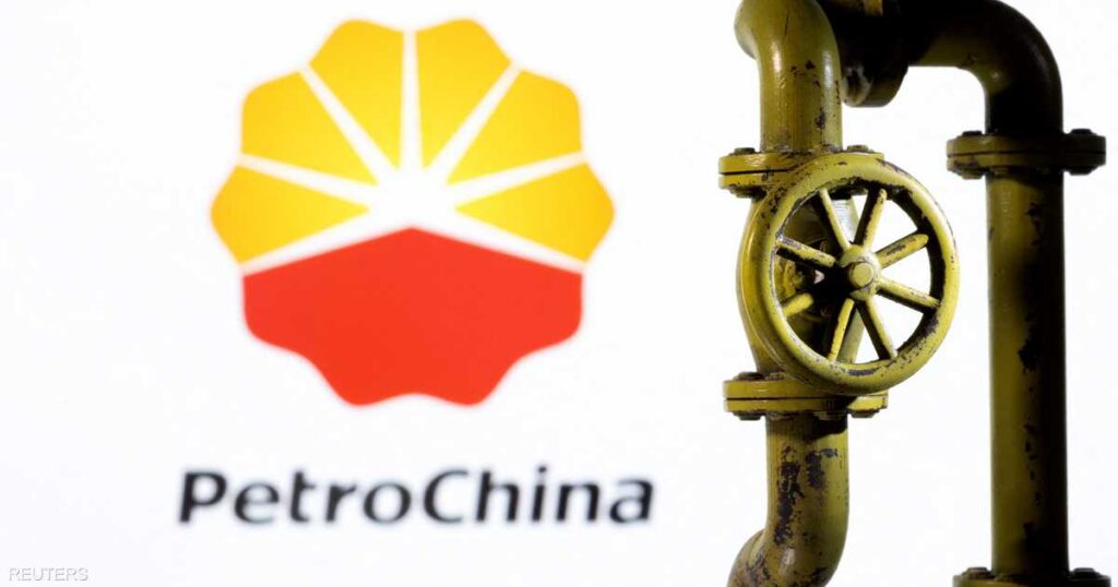 بتروتشاينا تسجل أرباحًا قياسية رغم تراجع أسعار النفط