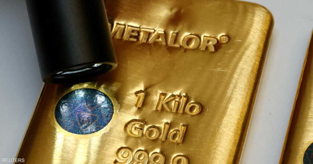 الذهب يتجاوز 3100 دولار مع تصاعد التوترات التجارية