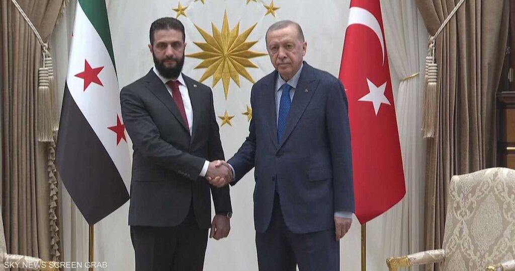 أنقرة تتمدد وتل أبيب ترد.. من يرسم خريطة النفوذ في سوريا؟