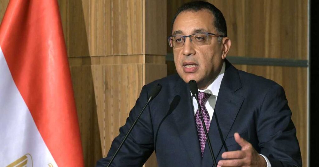 مدبولي: مصر أتمّت أكثر من 90% من خطة خفض دعم الوقود