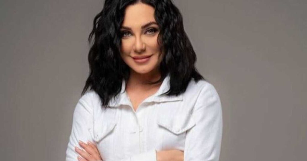 سلاف فواخرجي تعلق على "وثيقة" زواجها من بشار الأسد