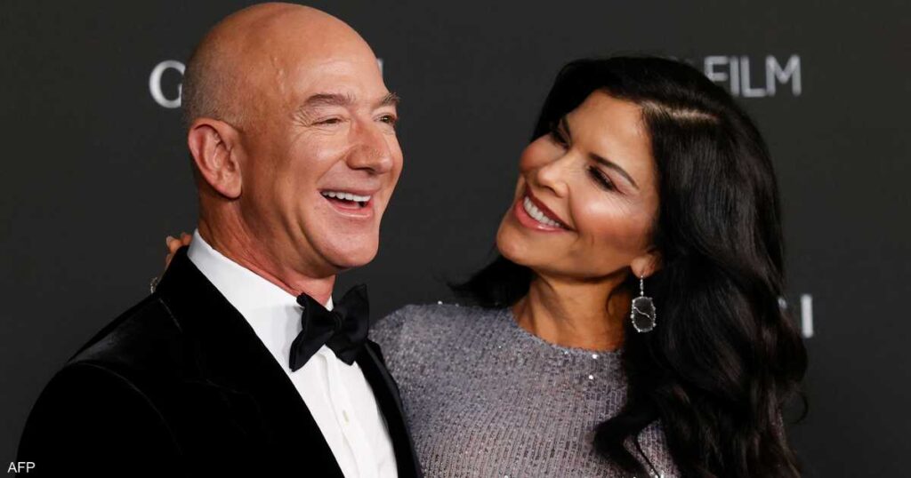 جزيرة خاصة وضيوف مشاهير.. كواليس حفل زفاف بيزوس المرتقب