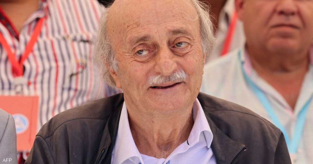 "الأميركي القبيح".. جنبلاط يرد على سخرية أورتاغوس بصورة