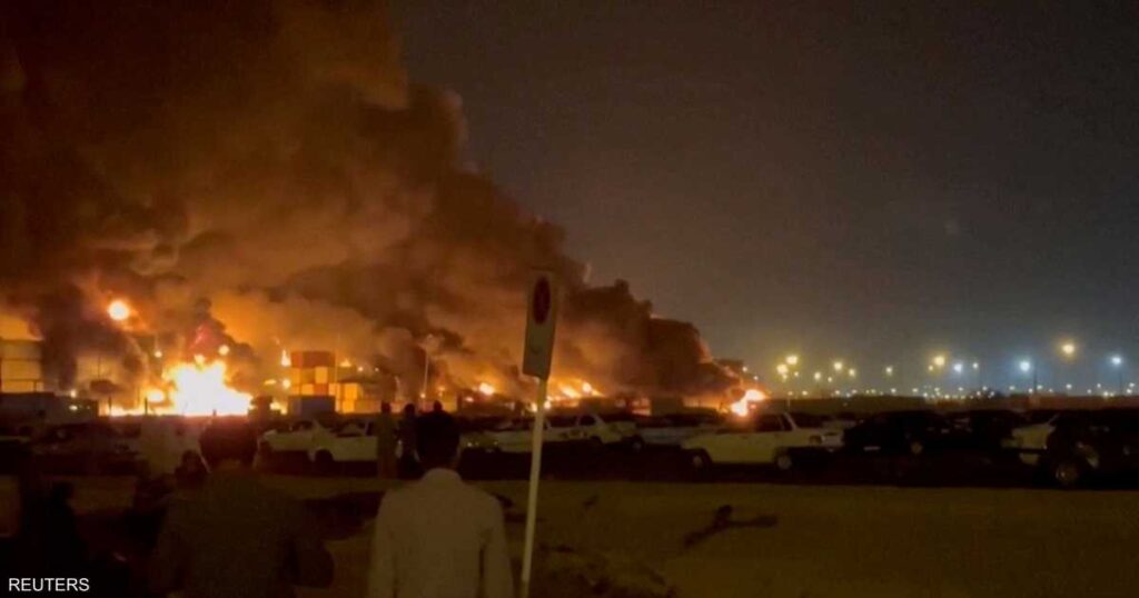 انفجار بندر عباس.. وزارة الدفاع تعلق على "الشحنة العسكرية"