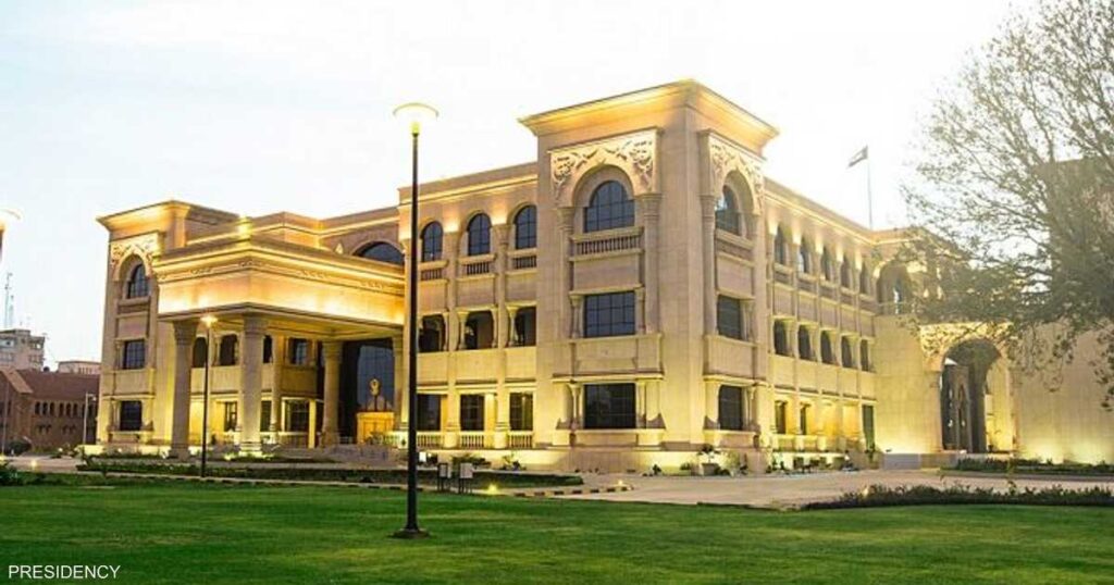 قوات الدعم السريع تقصف القصر الجمهوري بمدفعية بعيد المدى