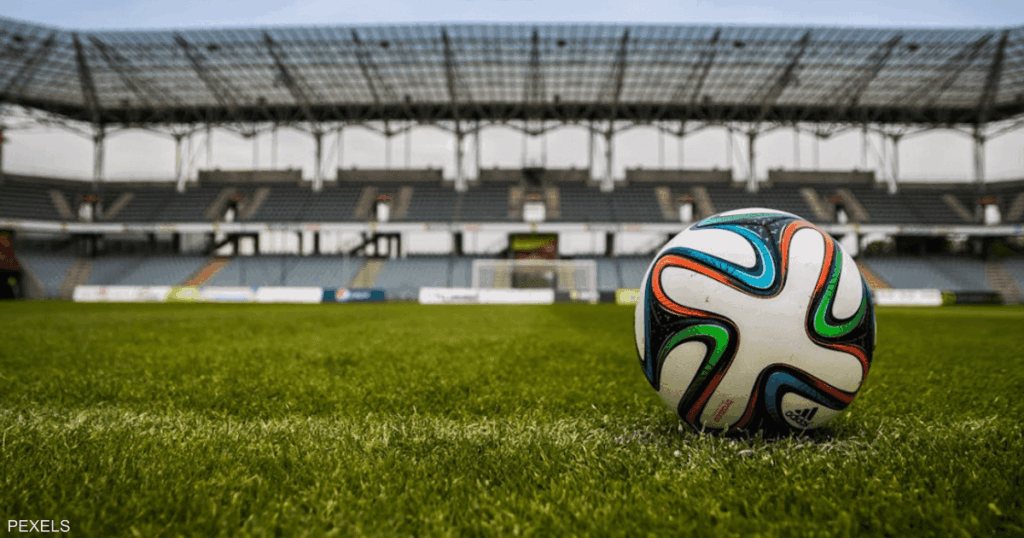 مصر.. تحقيق في حادثة مشجع "رقص عاريا" احتفالا بالفوز