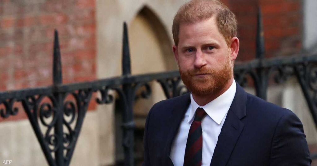 "ردّ نادر" من قصر باكنغهام على ادعاءات الأمير هاري