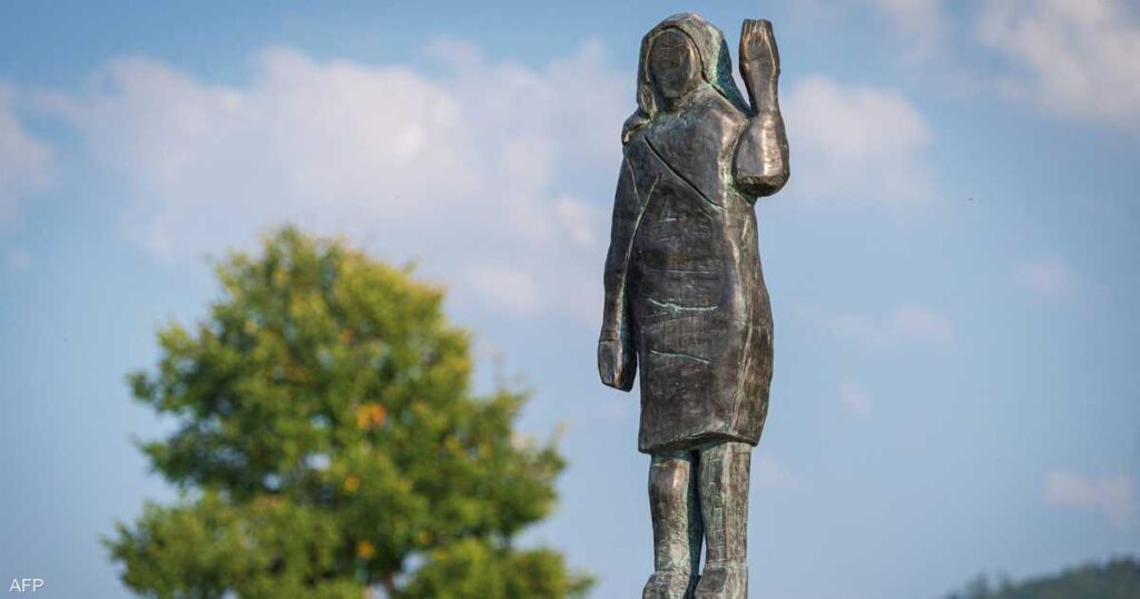 اختفاء تمثال ميلانيا ترامب بمسقط رأسها.. والشرطة تحقق