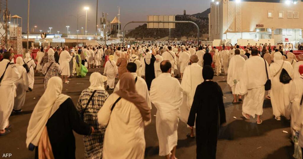 بدء توافد الحجاج إلى مشعر منى لرمي الجمرات