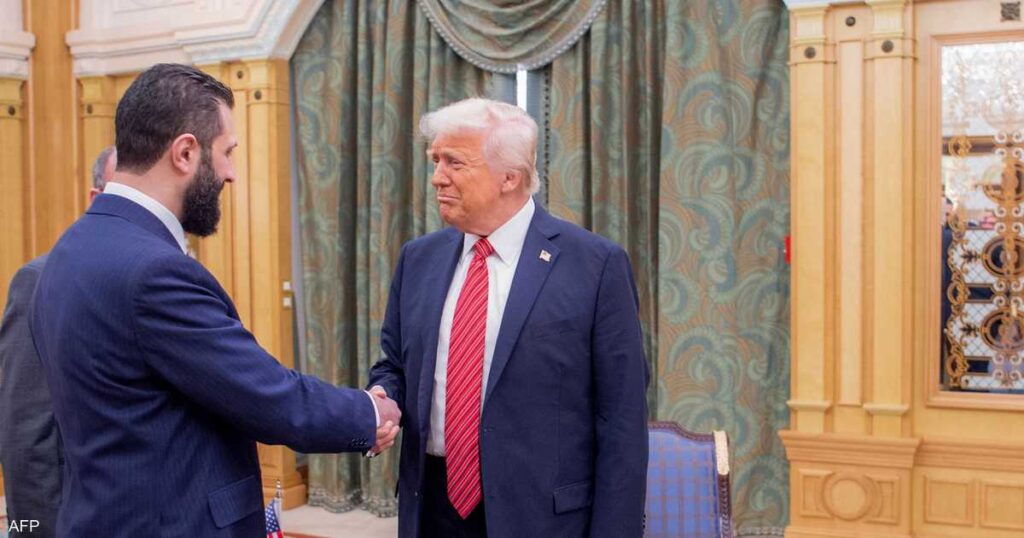 ترامب يستعد لإلغاء "مجموعة كبيرة" من العقوبات على سوريا