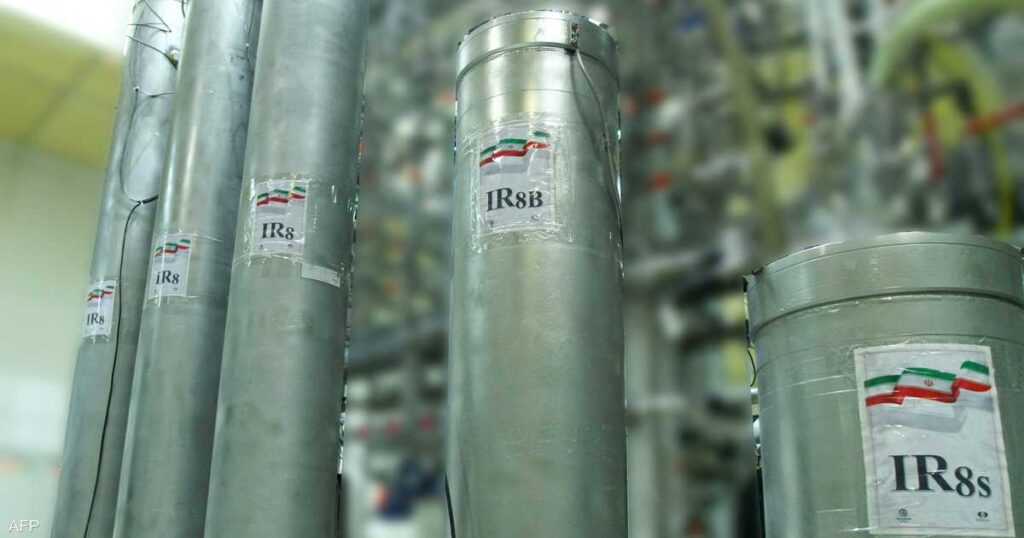 إيران تلوّح بإمكانية نقل اليورانيوم المخصب إلى دولة أخرى