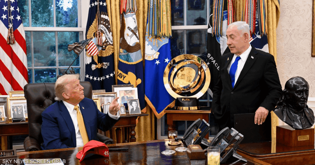 كأس العالم للأندية يخطف الأضواء في صورة ترامب ونتنياهو