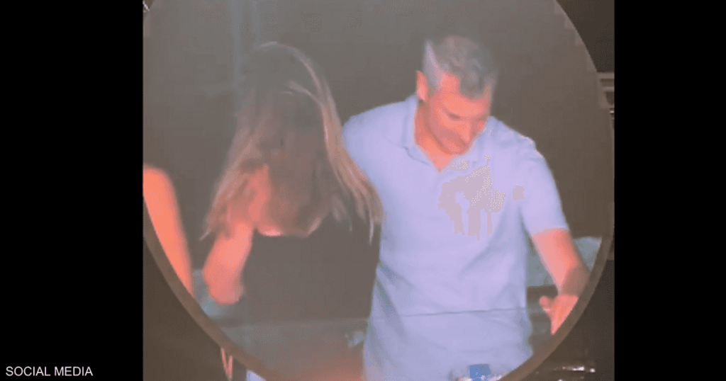 خطوة من زوجة الرئيس التنفيذي "الخائن" بعد الفضيحة