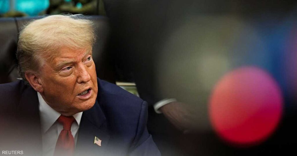 ترامب: الجمع بين بوتين وزيلينسكي كخلط الزيت بالماء