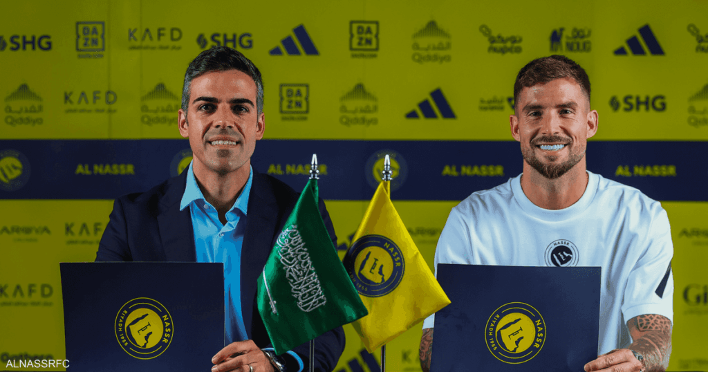 النصر السعودي يتعاقد مع مارتينيز مدافع برشلونة