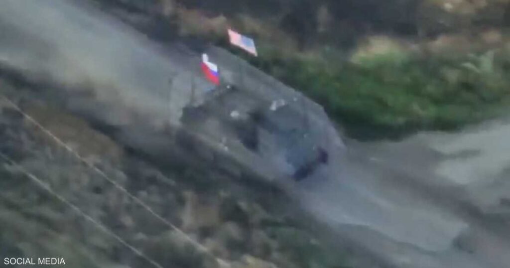 فيديو.. دبابة روسية تلفت الأنظار بالعلم الأميركي