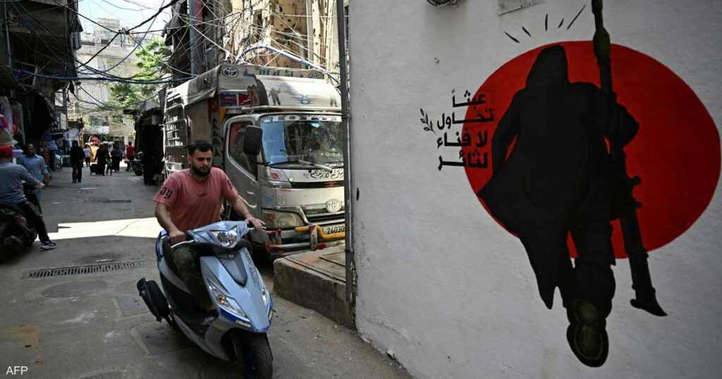 فيديو.. بدء عملية سحب السلاح الفلسطيني من المخيمات في لبنان