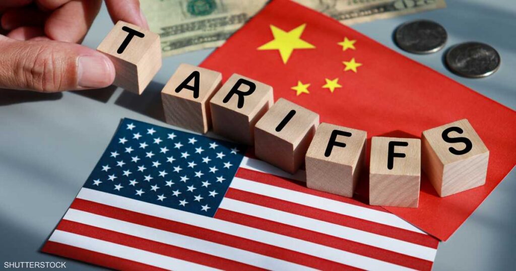 ترامب يهدد الصين: إما المغناطيسات.. أو رسوم 200%