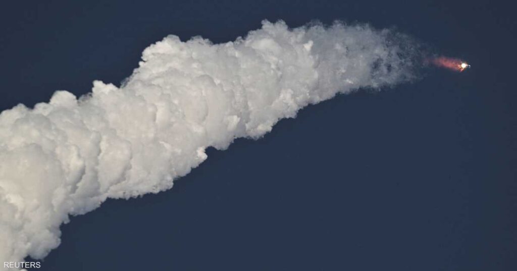 بث حي.. "ستارشيب" ينطلق في رحلة تجريبية ويسقط بالمحيط الهندي