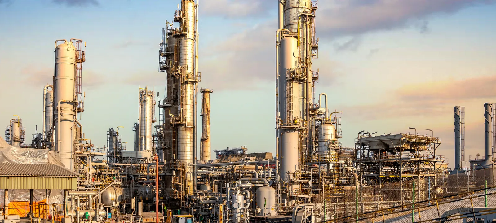 سباق الذكاء والطاقة.. أدنوك للغاز في مركز المعادلة العالمية