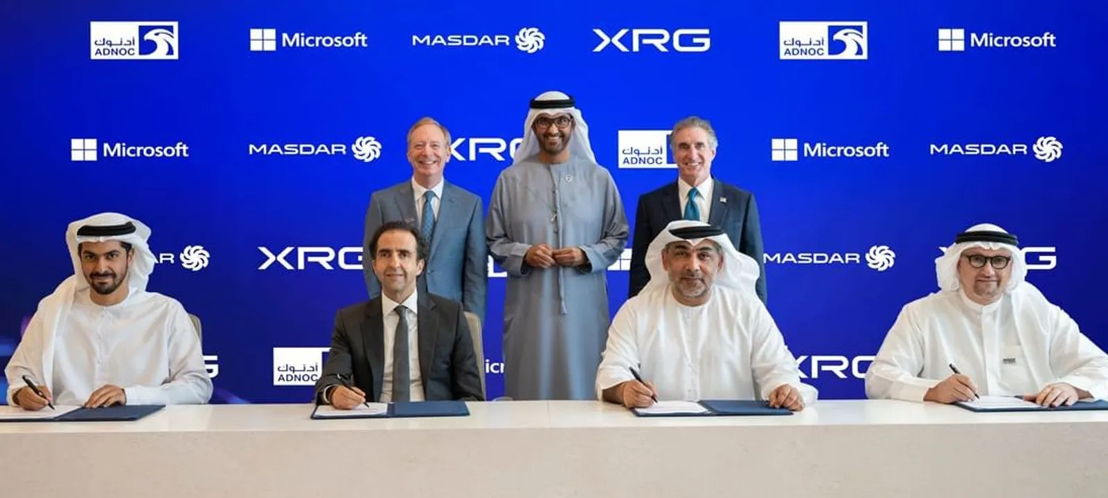 شراكة إستراتيجية بين "أدنوك" و"مصدر" و"XRG" و"مايكروسوفت"