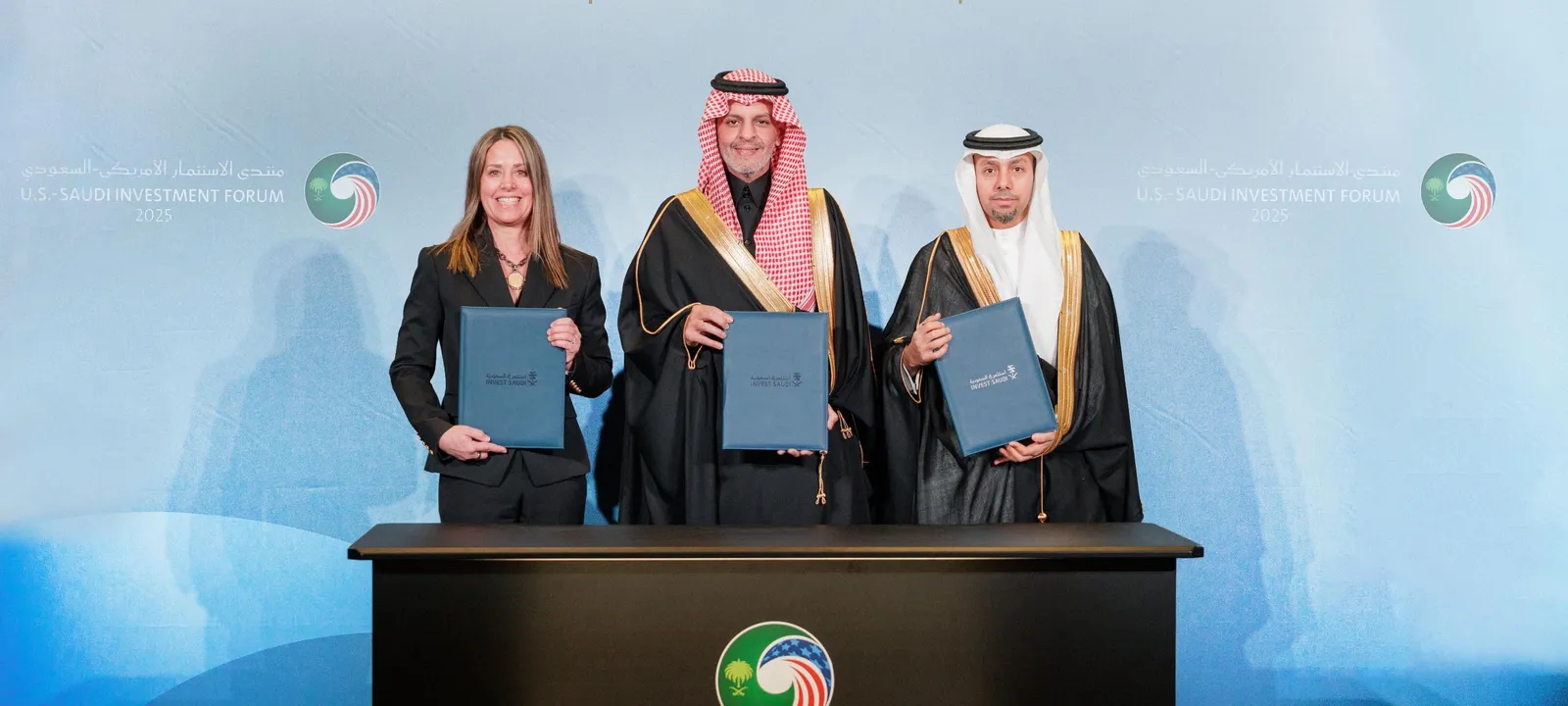 "PIF" وسايت ومايكروسوفت يطلقون تعاونا لاستعراض حلول السحابة