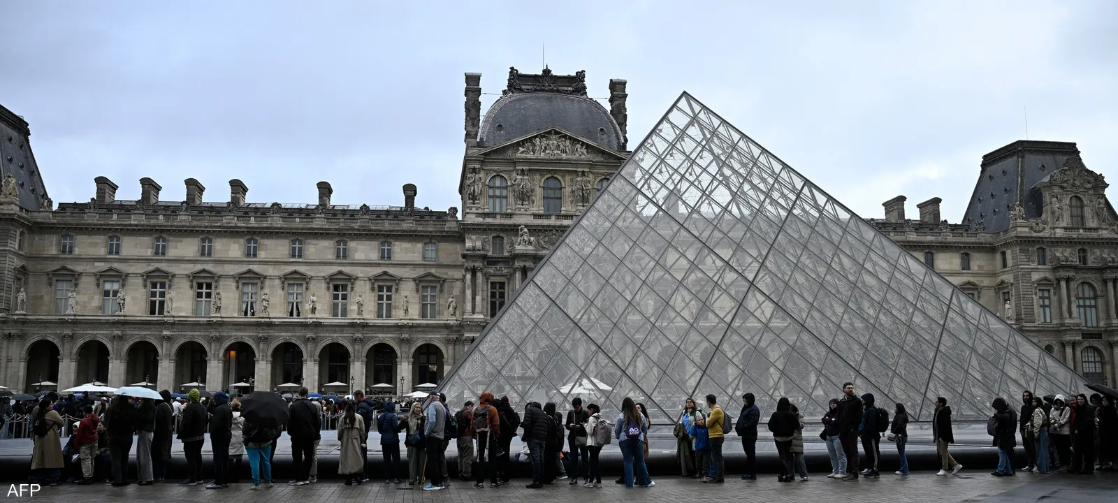 اللوفر يرفع أسعار التذاكر لغير الأوروبيين لتمويل تجديداته